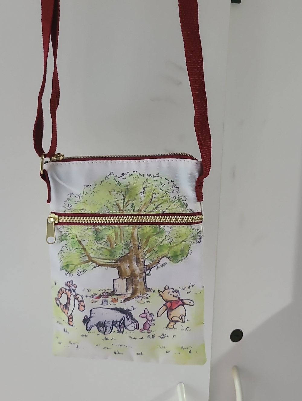 White Winnie-the-Pooh Loungefly Crossbody Bag with Red Strap
